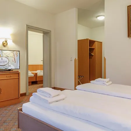 Schwerter Schankhaus & فندق Meißen